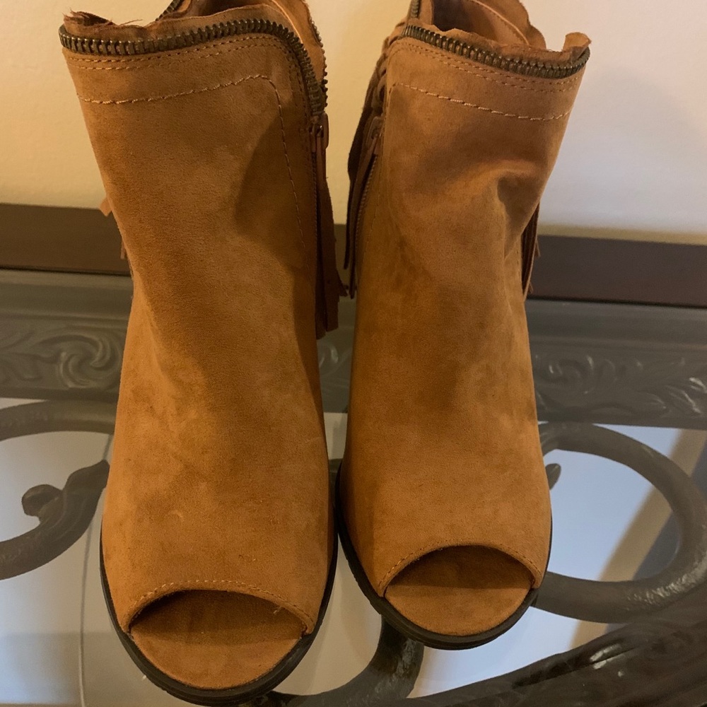 Booties - Picture 3 of 4